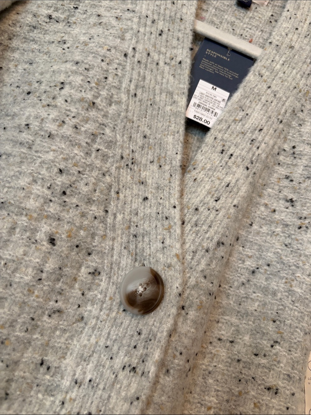 NBW!! New w/ Tags! Universal Thread Light Gray Speckled V‑Neck Button Cardigan - Picture 2 of 6